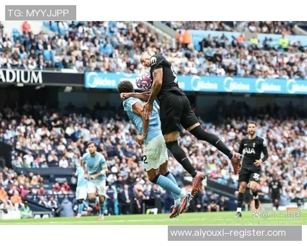 英超惊天冷门热刺逆袭曼城五球大胜引发红牌争议