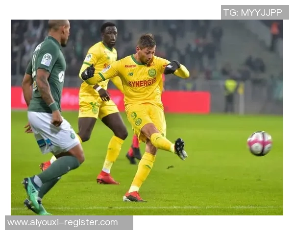 友谊赛精彩回顾：尤文图斯险胜巴黎圣日耳曼乌龙球引发全场热潮